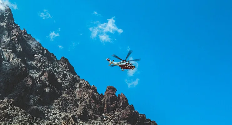 Everest helicopter tour – a luxurious adventure. - 斗球